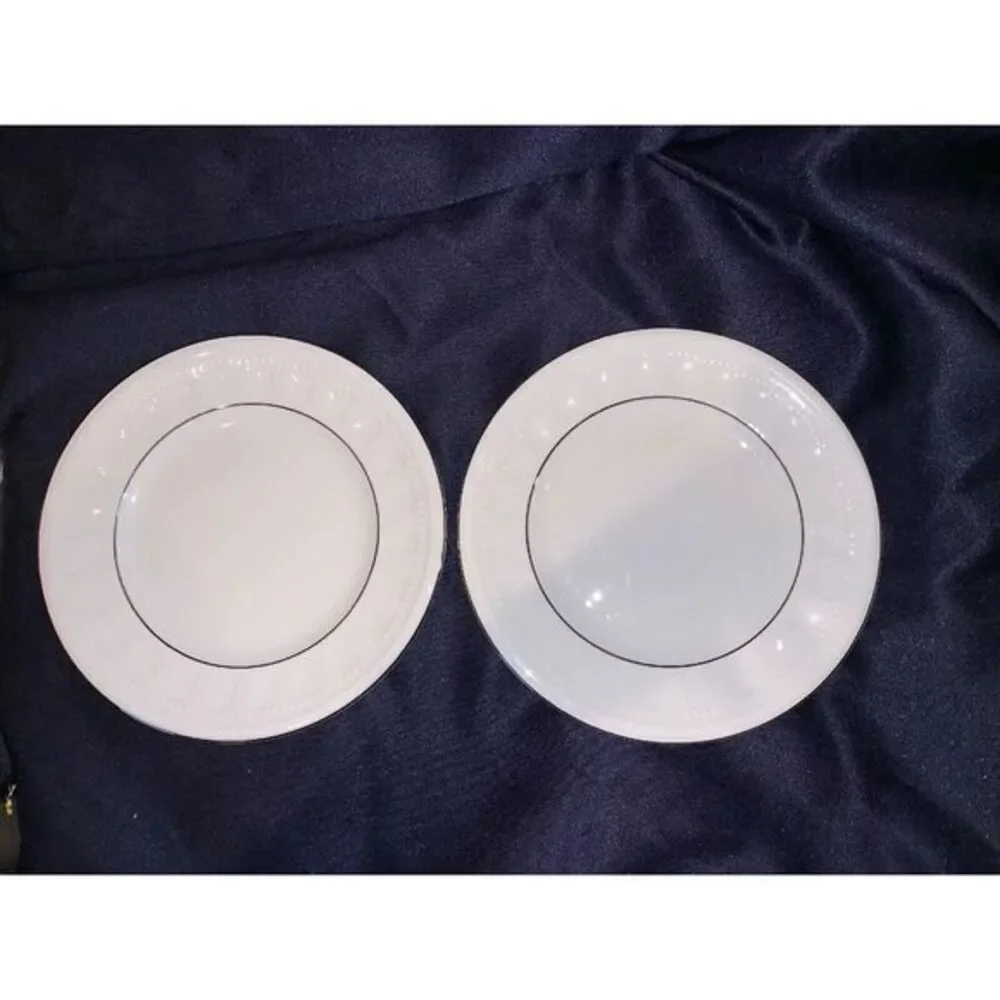 2‎ Wedgwood COLOSSEUM PLATINUM Dessert Plate 7